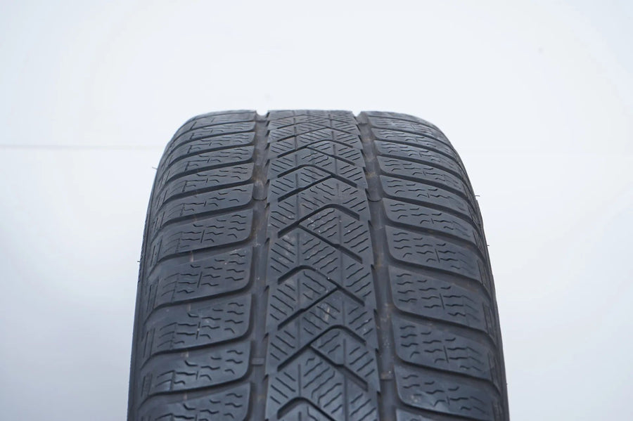 Mercedes C-Class W206 winter tires/wheels 225/45/18 inch