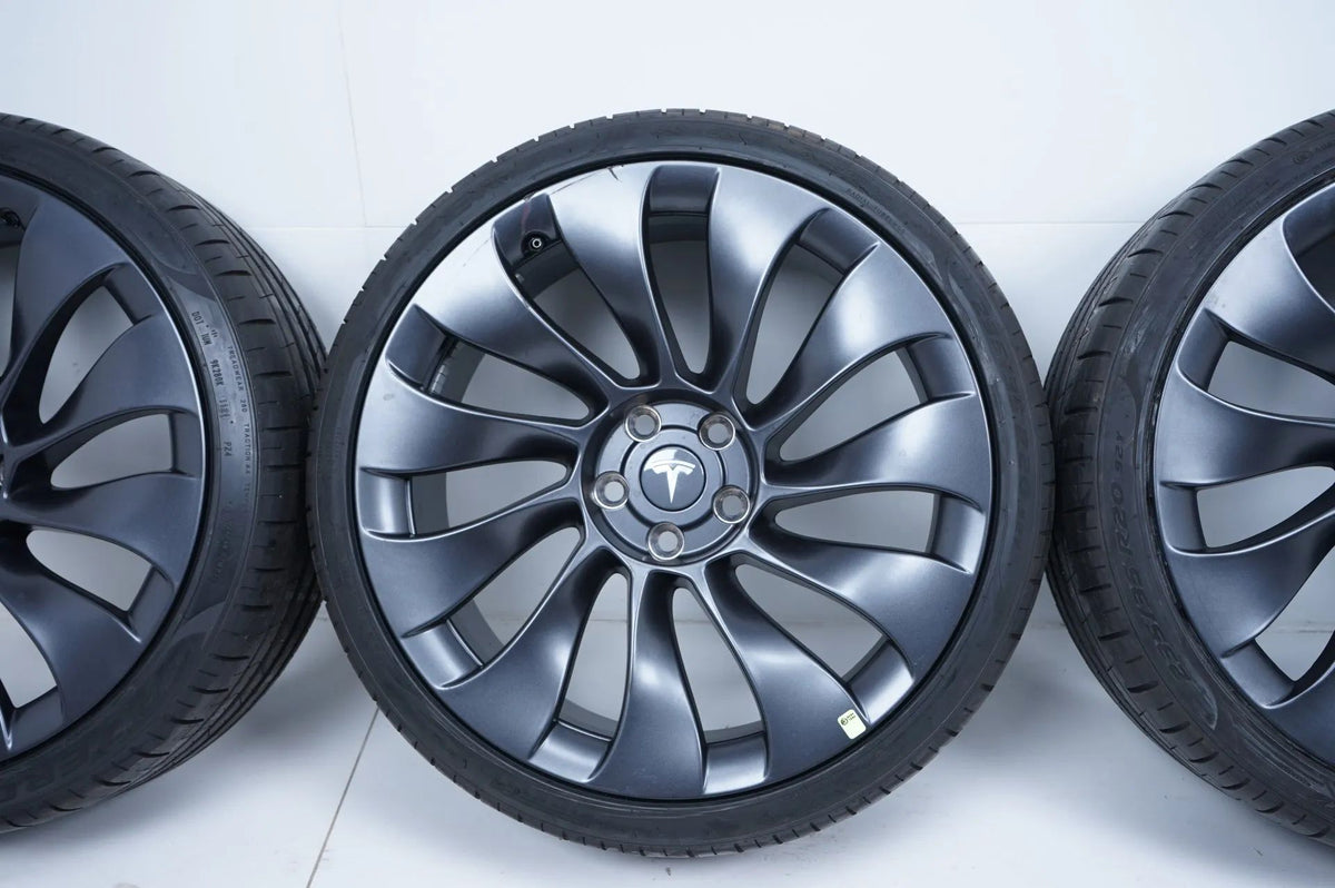 Tesla Model 3 summer tires, summer wheels, 235/35/20 inch, 7mm tread depth Detailansicht 5