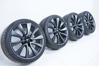 Tesla Model 3 summer tires, summer wheels 235/35/20 inch