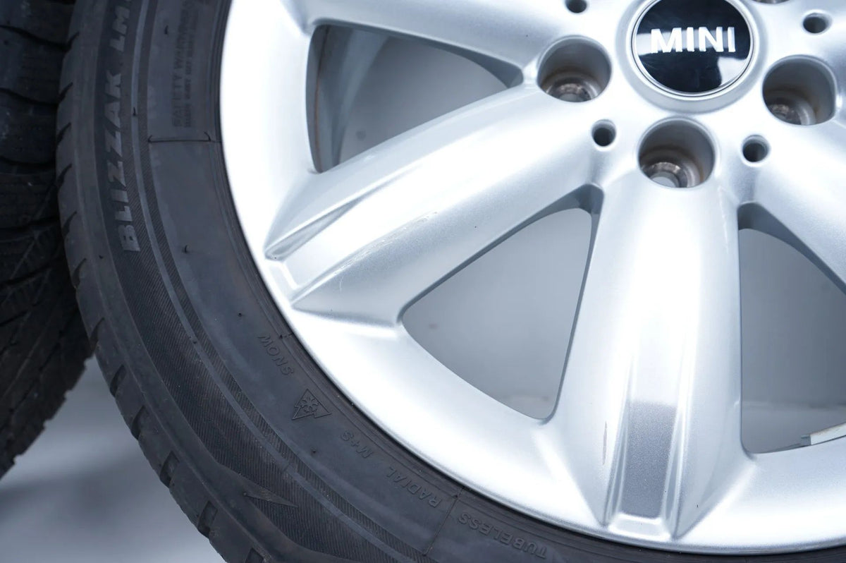 MINI Countryman F60 Winter Tires Winter Wheels 205 60 17 inch JCW539 Detailansicht 6