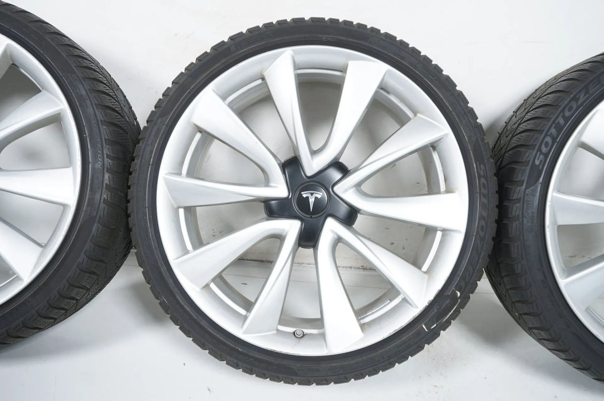Tesla Model 3 winter wheels 235/35/20 inch with sensors (up to 2020) Detailansicht 12