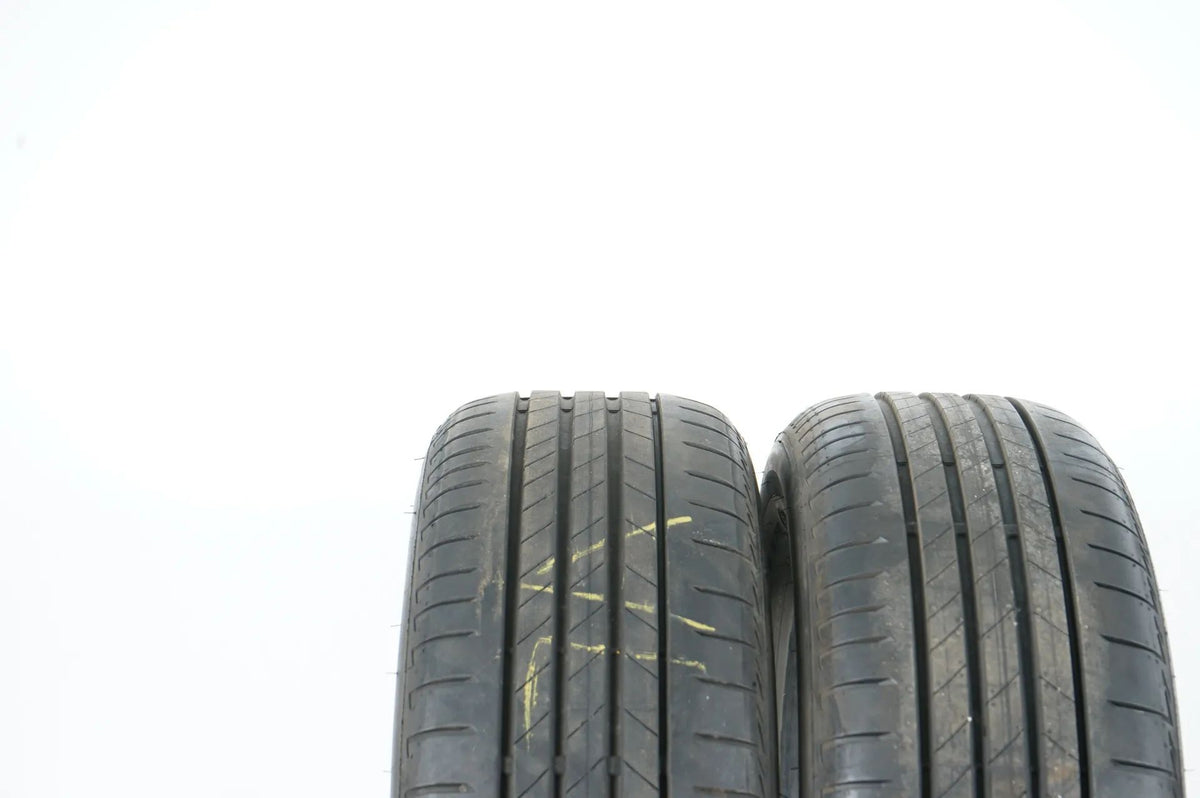 2 x Sommerreifen Bridgestone 205 60 17 Zoll DOT23 ca.5-6mm Bmw* Detailansicht 4