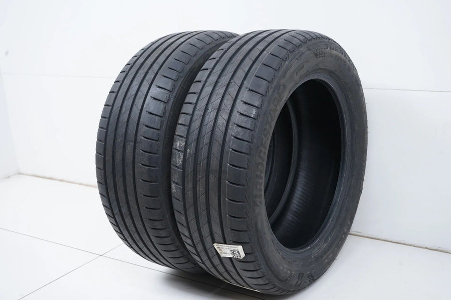 2 x DEMO Sommerreifen Bridgestone 235 55 18 Zoll DOT20 MO