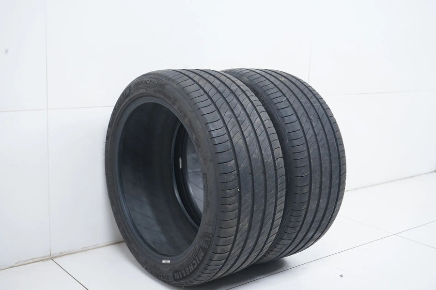 2x Michelin summer tires 255 40 18 inch DOT20 approx. 4.5mm tread depth
