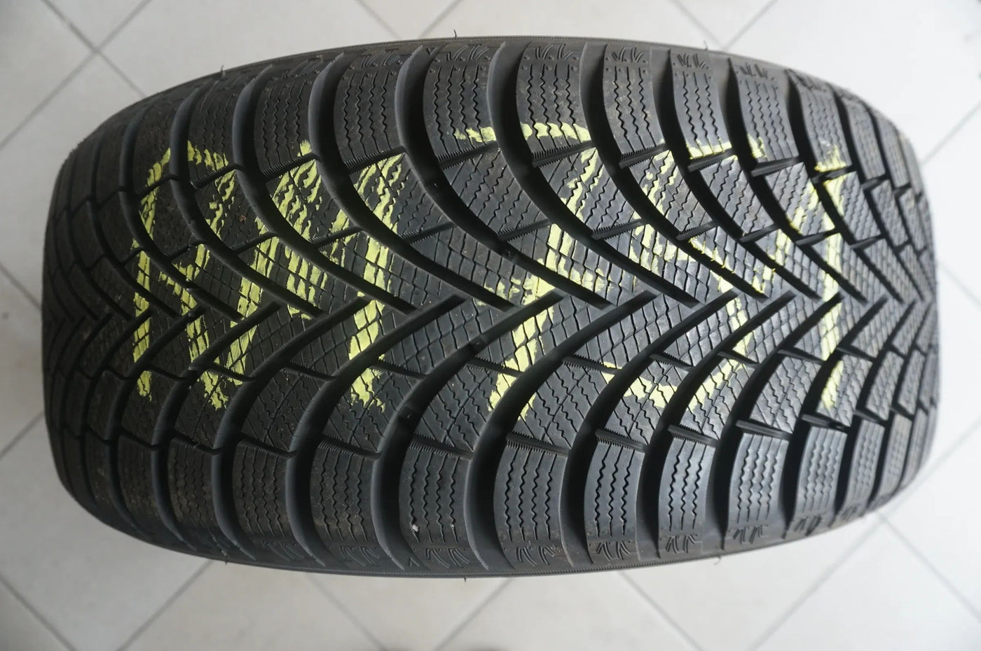 1 X 225 45 R18 95V pneumatico invernale Maxxis Premitra Snow WP6 2023 7,5mm