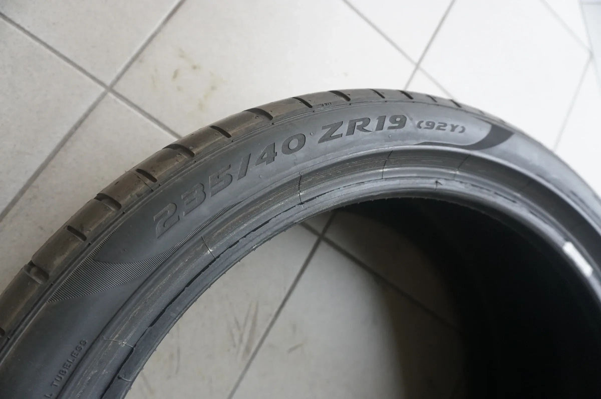 1 X 235 40 ZR19 R19 92Y Pneu été Pirelli PZero P Zero N1 7mm 2017 Detailansicht 3