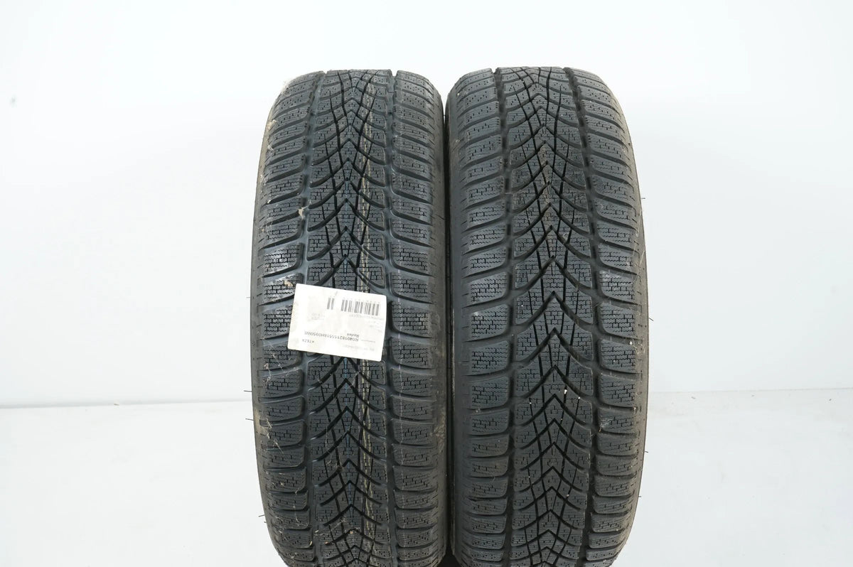 2x Winterreifen Dunlop 4D 215 55 18 Zoll DOT19 ca.8mm MOE RFT Detailansicht 2