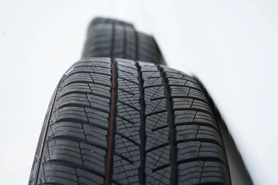 VW Volkswagen unbekannt Winterräder Winterreifen 215 60 16 Zoll