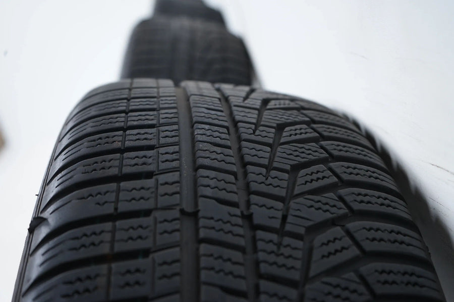 Mercedes třídy A B W177 B247 zimní kola zimní pneumatiky 17 palců