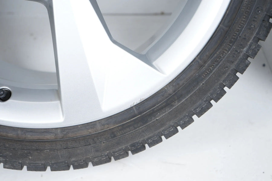 Audi A3 8Y Pneumatici invernali ruote invernali 225 40 18 pollici 8Y0601025j