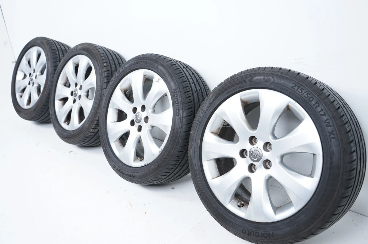 Opel Astra J Pneus d'été 215 50 17 pouces 7mm Detailansicht 9