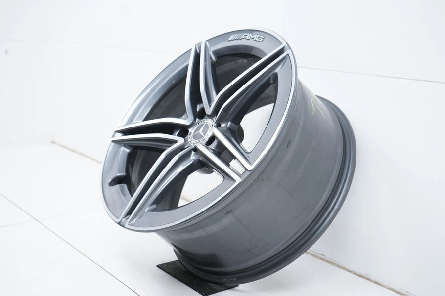 1 x Mercedes E63 S AMG W213 hliníkový disk 20 palců A2134017100 9,5J ET25