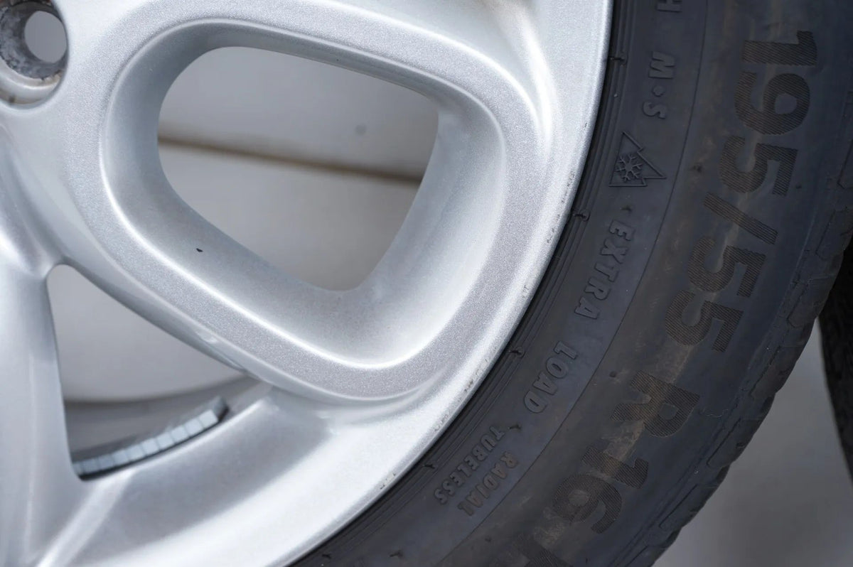MINI F55 F56 F57 Alloy Wheels Winter Tires 195 55 16 inch 494 Detailansicht 10
