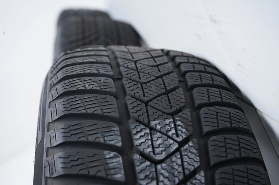 BMW řada 3 G20 G21 zimní pneumatiky zimní kola 205 60 16 palců