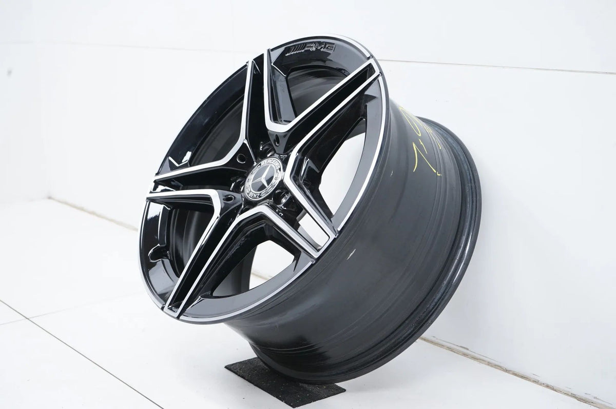 1 x Mercedes E Class W213 AMG Alloy Wheel 18 Inch A2134016400 9J ET49 Detailansicht 3