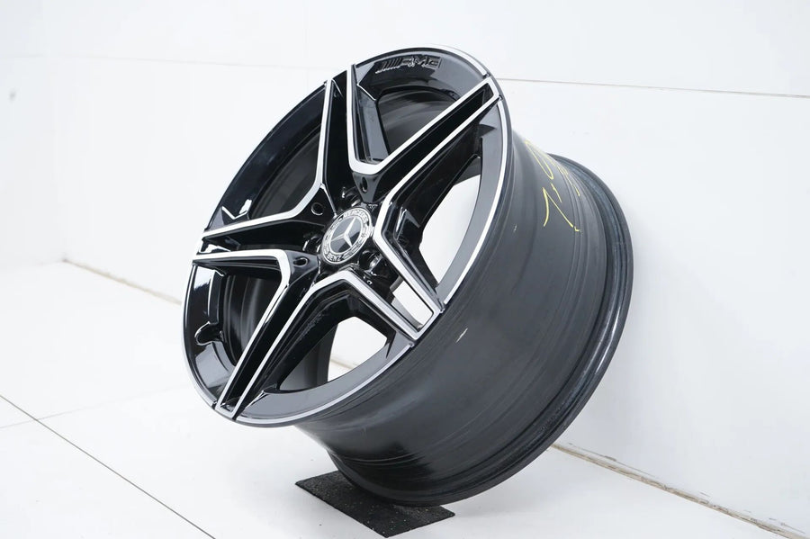 1 x Mercedes E Class W213 AMG Alloy Wheel 18 Inch A2134016400 9J ET49