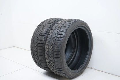 2 x Winterreifen Pirelli 225 45 18 Zoll DOT16 ca.3 mm