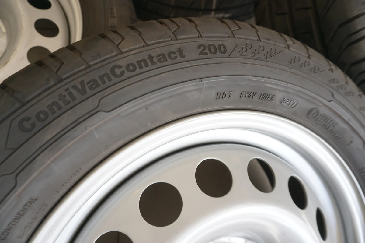 Mercedes V-Klasse Vito W447 stålfælge sommerhjul sommerdæk 225 55 R17C 8mm Detaljevisning 2