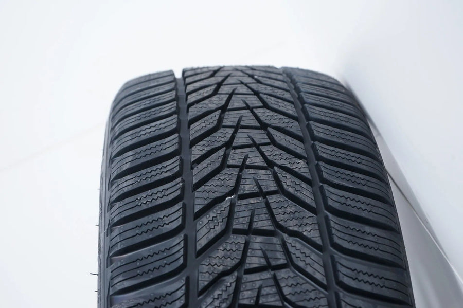 Mercedes C Klasse Hybrid W206 Winterreifen Winterräder 18 Zoll