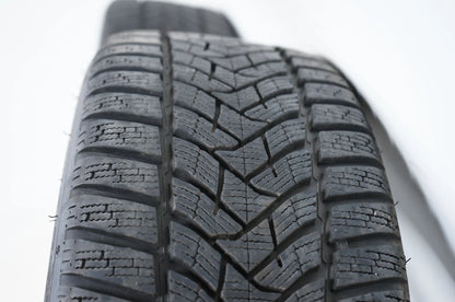 Audi A3 8Y VW Golf 7 8 winterbanden winterwielen 225 40 18 inch