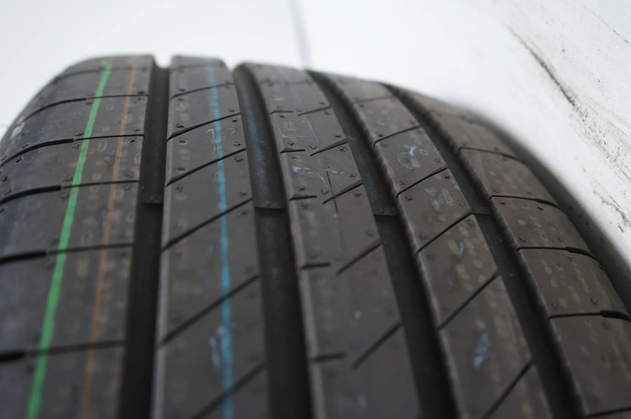 Neu BMW 1er 2er F70 F74 Winterräder mit neuen Winterreifen 225 45 18 Zoll 975M 5A35E68