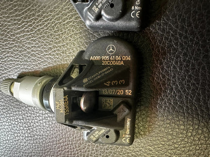 4x Original Mercedes A0009054104 Reifendrucksensoren RDK Sensoren