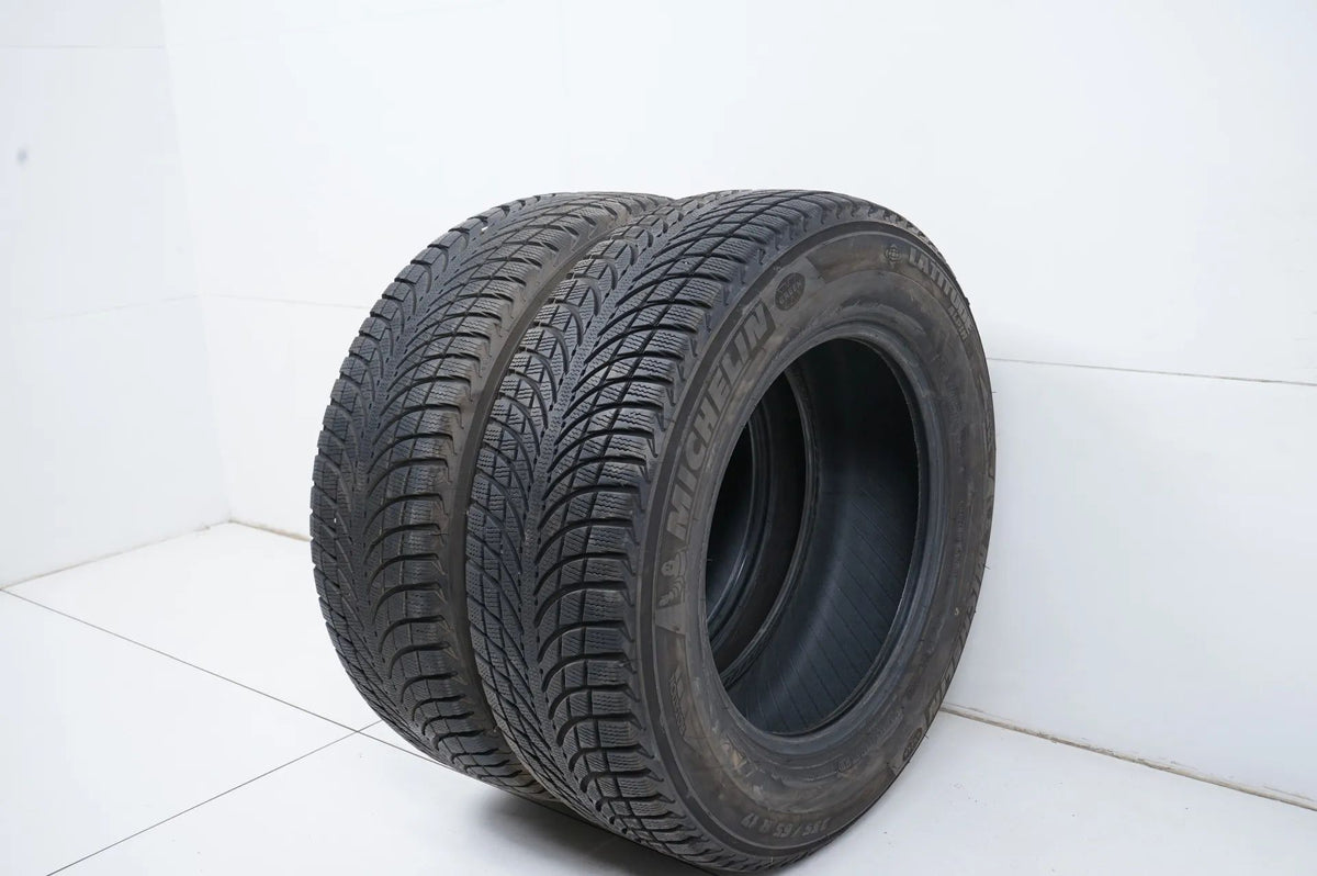 2x Michelin winter tires 235 65 17 inch DOT18 MO approx. 5 mm tread depth Detail view 3