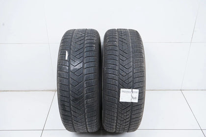 2x Pirelli winter tires 235 65 17 inch DOT20 MO approx. 4 mm tread depth