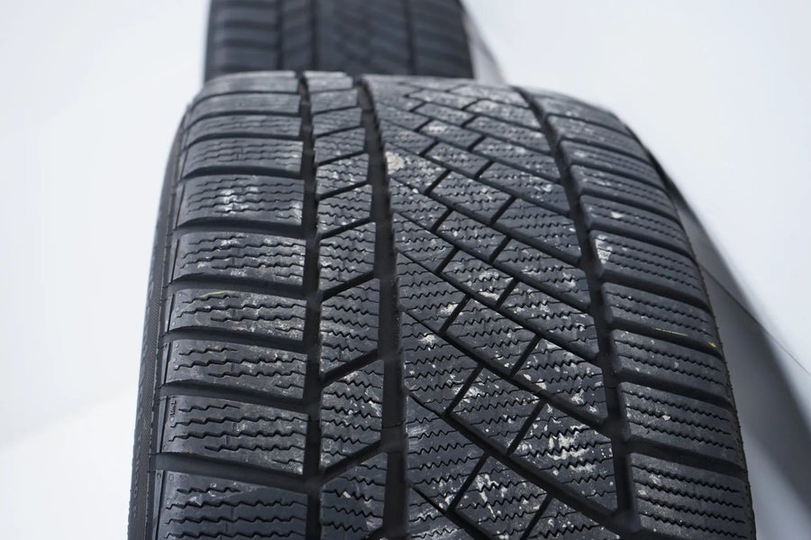 BMW Z4 G29 winter tires/wheels 255/40/18 inch M798