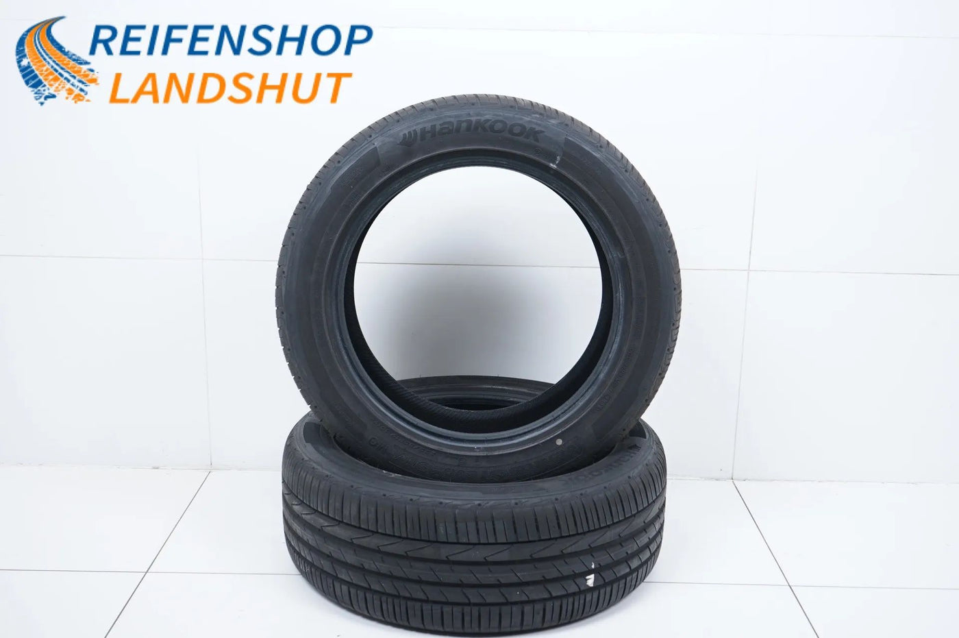 2 x Hankook summer tires 235 55 19 inch DOT19 MO approx. 6mm tread depth