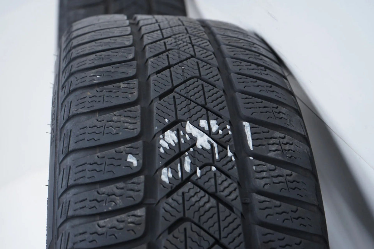 Mercedes C-Class W206 winter tires/wheels 225/45/18 inch Detailansicht 12