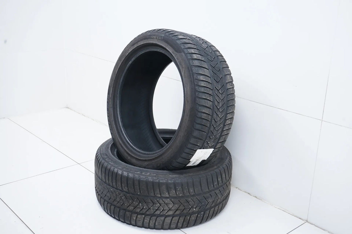 2x Winterreifen 275 40 18 Zoll Pirelli ca.4 mm DOT20 MO Detailansicht 4