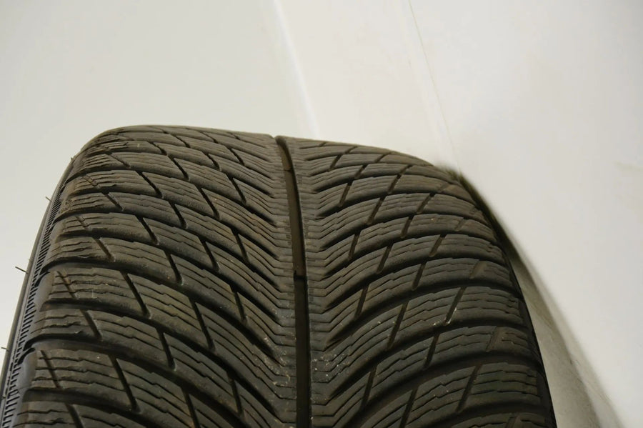 BMW M5 F90 winter tires/wheels 265/40/19 inch 705M