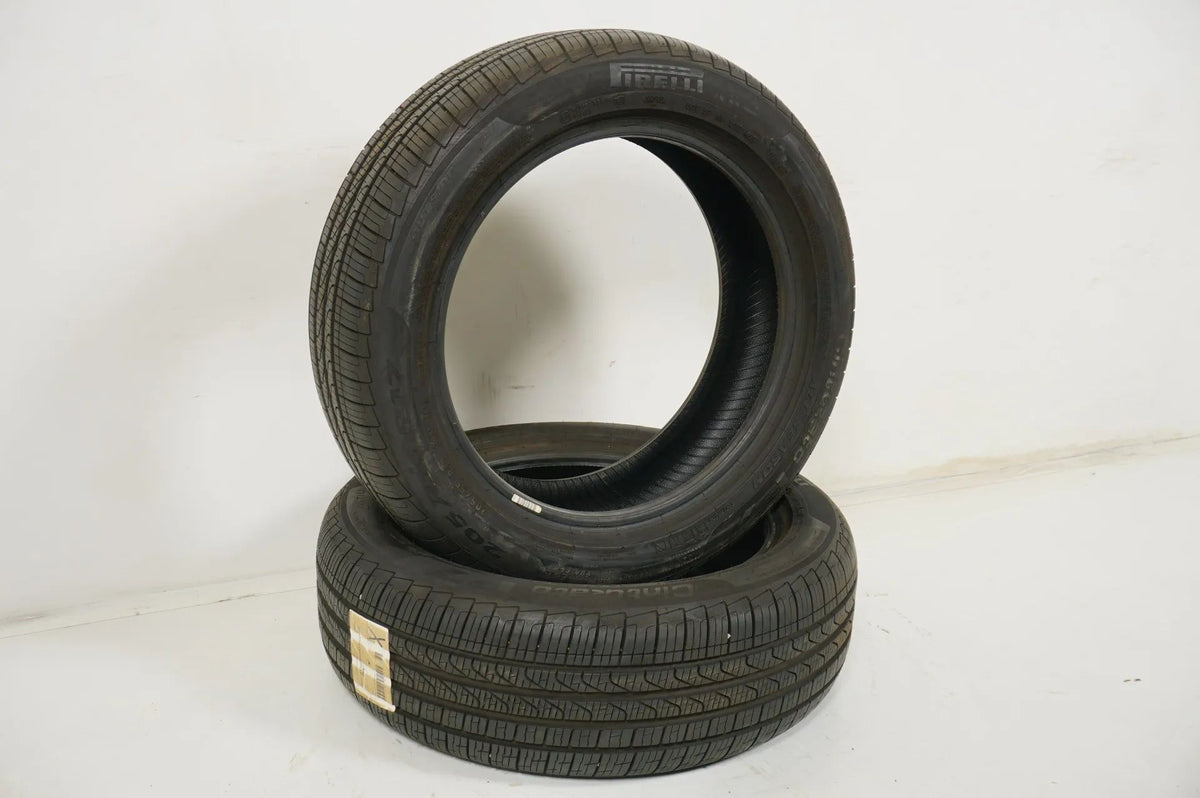 2x All-weather all-season tires 205/55/17 inch Pirelli approx. 7 mm tread depth DOT17 MO RFT Detailansicht 4