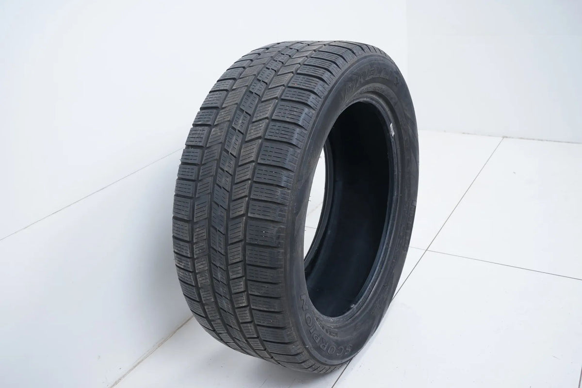 1 pneu hiver Pirelli DOT14 MO 275/50/20 pouces, épaisseur approximative 4 mm Vue détaillée 4
