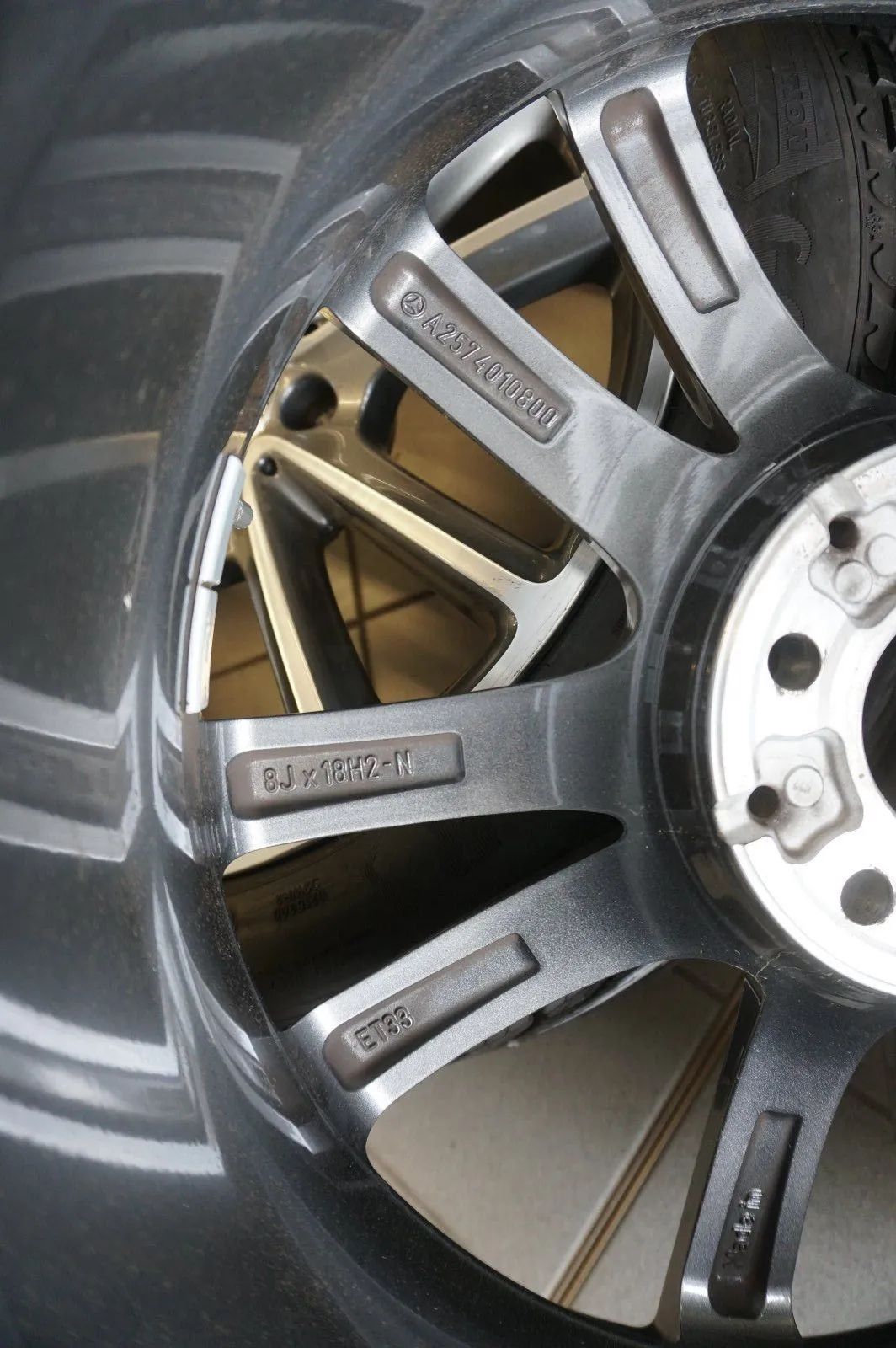 Original Mercedes CLS C257W257 Alufelgen Winterräder Winterreifen 245 45 R18 7mm Detailansicht 7