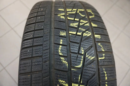 255 45 R19 104V Winterreifen Hankook Winter I*cept evo2 MOE RFT