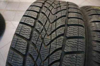 Roues d'hiver d'origine Mercedes Classe C W205 S205 Pneus d'hiver 225 50 R17 6mm RFT