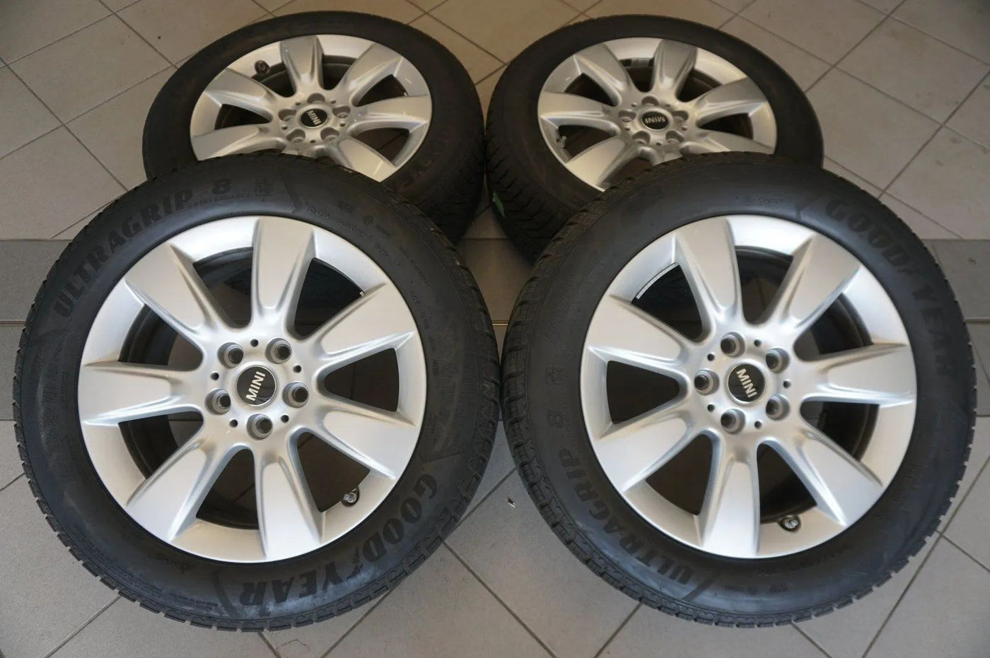 Original Mini Countryman F60 SE Alloy Wheels Winter Tires 225 55 R17 Inch 6mm
