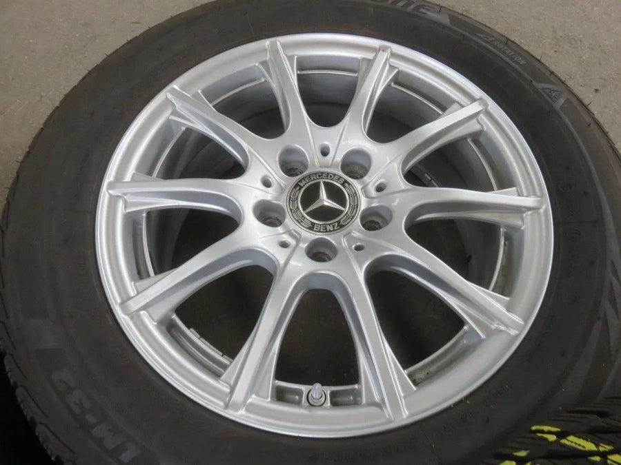 Original Mercedes Classe C W205S205 Roues hiver Pneus hiver 205 60 R16 6mm