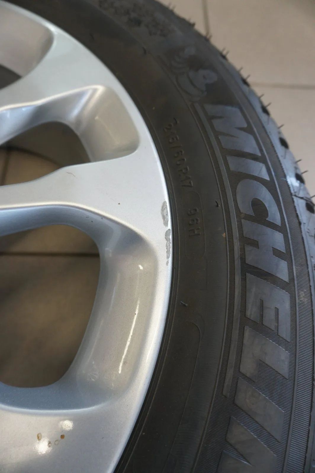 Jantes alu d'origine Mercedes GLA X156 W156 roues hiver pneus hiver 215 60 R17 Detailansicht 2