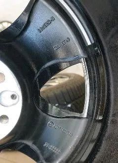 Original Mercedes E Klasse W213 S213 18 Zoll Alufelgen A2134013700 Winterreifen Detailansicht 6