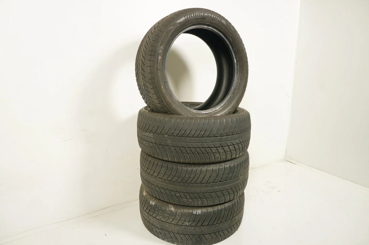 4 x Winterreifen Bridgestone 245 50 19 Zoll DOT18 Bmw* ca.5mm RFT Detailansicht 3