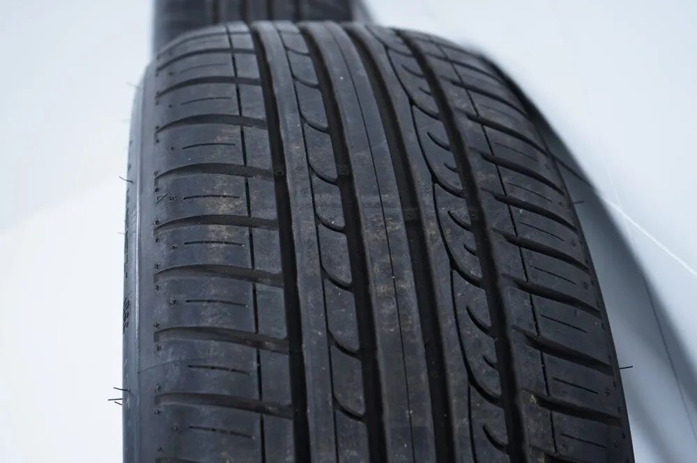Mercedes A B CLA Klasse W176 W117 Sommerräder 225 45 17 Zoll Detailansicht 10