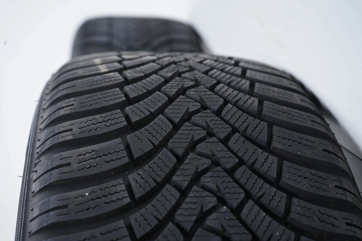 Audi A5 B8 8T Winter Tires Winter Wheels 225 50 17 inch 8T0601025B Detailansicht 14