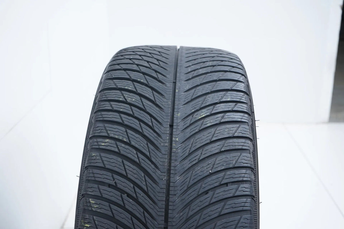 1 pneu hiver Michelin Pilot 255/45/20 pouces DOT21 BMW*, profondeur de sculpture d'environ 4 mm Vue détaillée 5