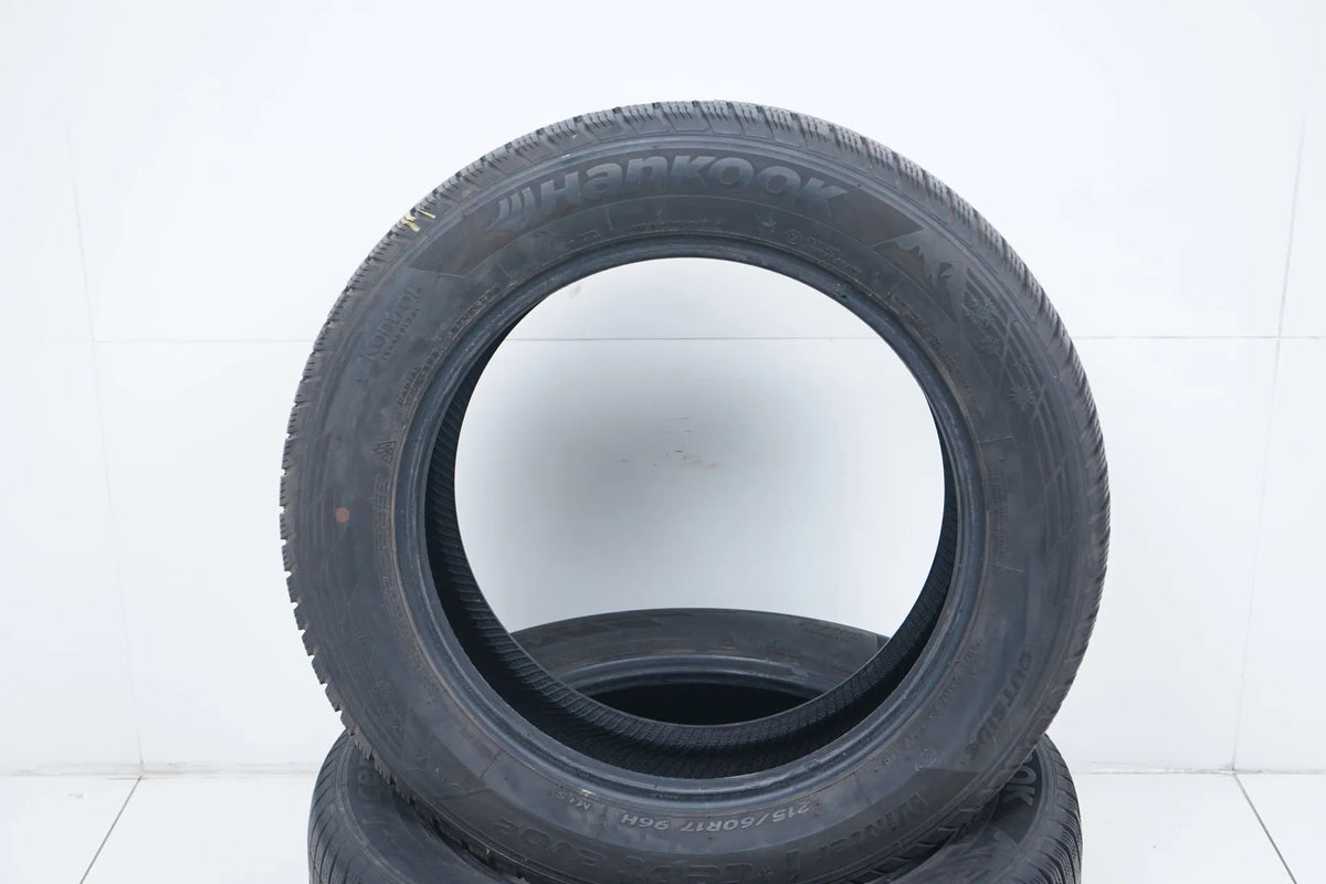 2 pneus d'hiver Hankook 215/60/17 pouces DOT19, profondeur de sculpture d'environ 3,5 mm Vue détaillée 2