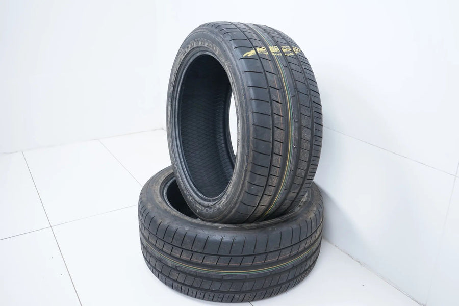 2 x DEMO summer tires Dunlop 285 40 20 inch DOT19 MO