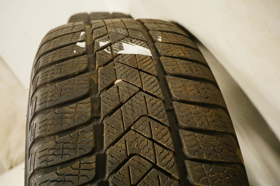 Mercedes C-Class W206 winter tires/wheels 225/45/18 inch