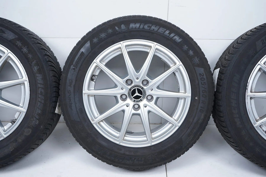 Mercedes A B Klasse W177 W247 Winterräder Winterreifen 16 Zoll